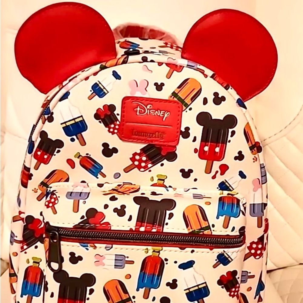 Loungefly Mickey backpackck